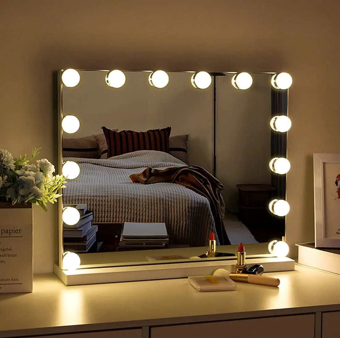 ✧ Hollywood Vanity Mirror with LED Lights