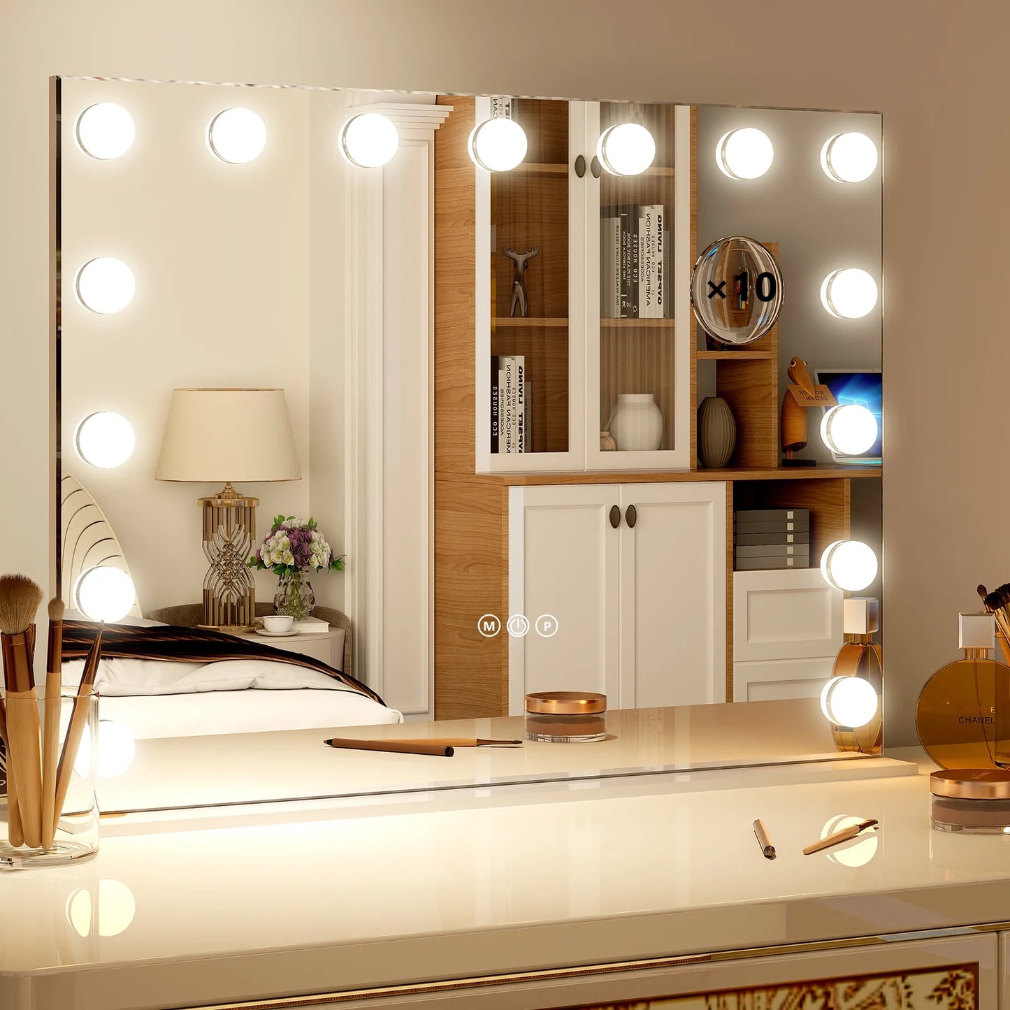 ✧ Hollywood Vanity Mirror with LED Lights